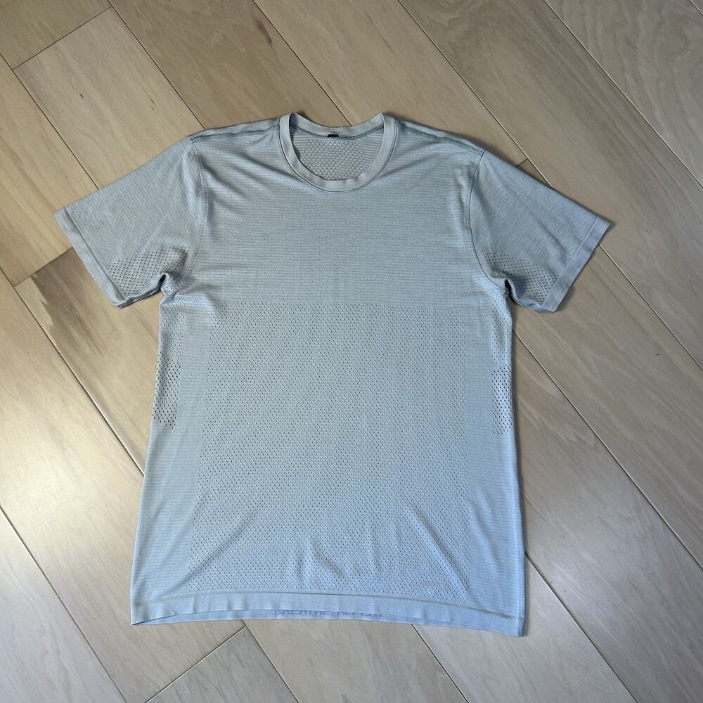 Lululemon Metal Vent Shirt Short Sleeve Men’s Large